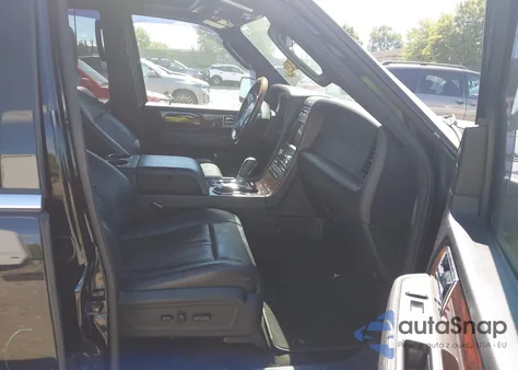 2017 Lincoln Navigator Reserve z USA, uszkodzony, nr VIN 5LMJJ2LT3HEL03557